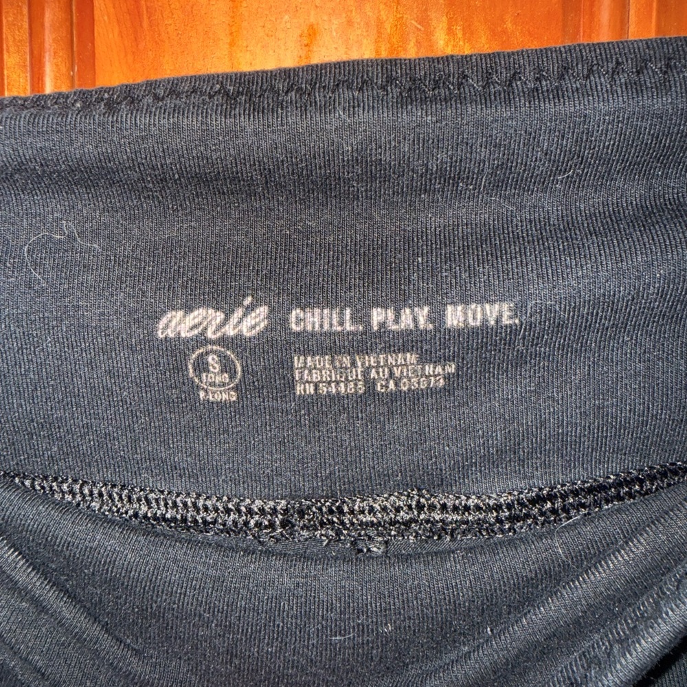 Aerie Black Chill Play Move Leggings